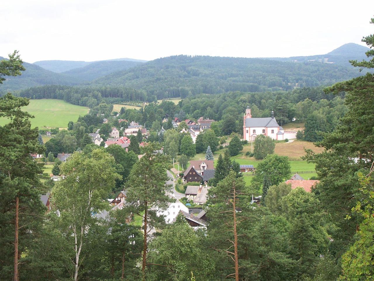 Květinové apartmány u Jordů Marenice Exterior foto